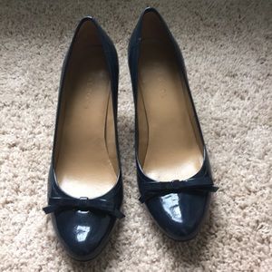 Navy Talbots heels